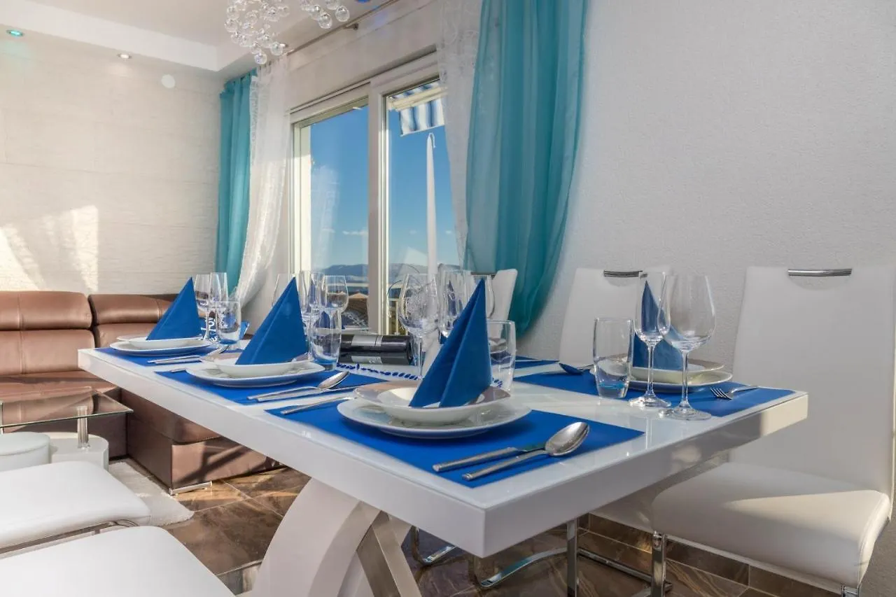 Apartment Apartman Crikvenica 30218 - Mira Croatia