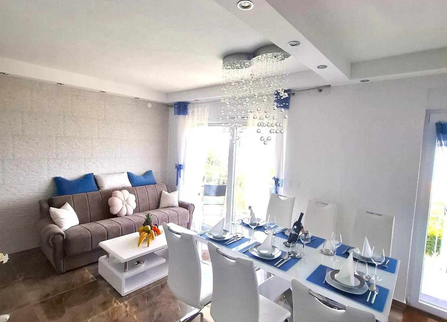 Apartman Crikvenica 30218 - Mira 0*,  Croatia