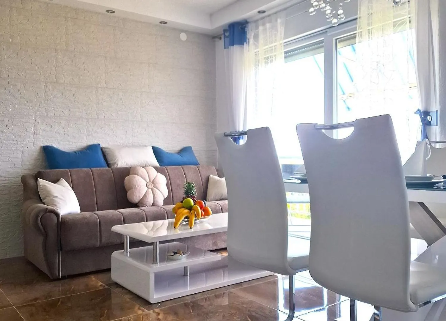 Apartman Crikvenica 30218 - Mira
